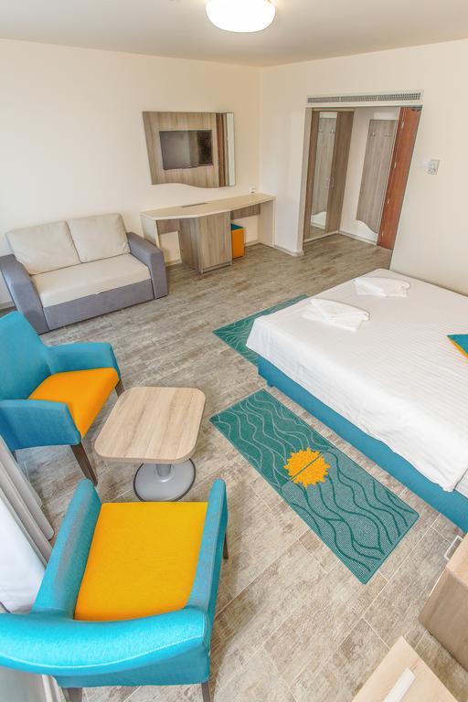 Hotel Riviera Mamaia Quarto foto
